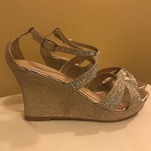 Your Party Shoes 3.5" Wedge heel 9